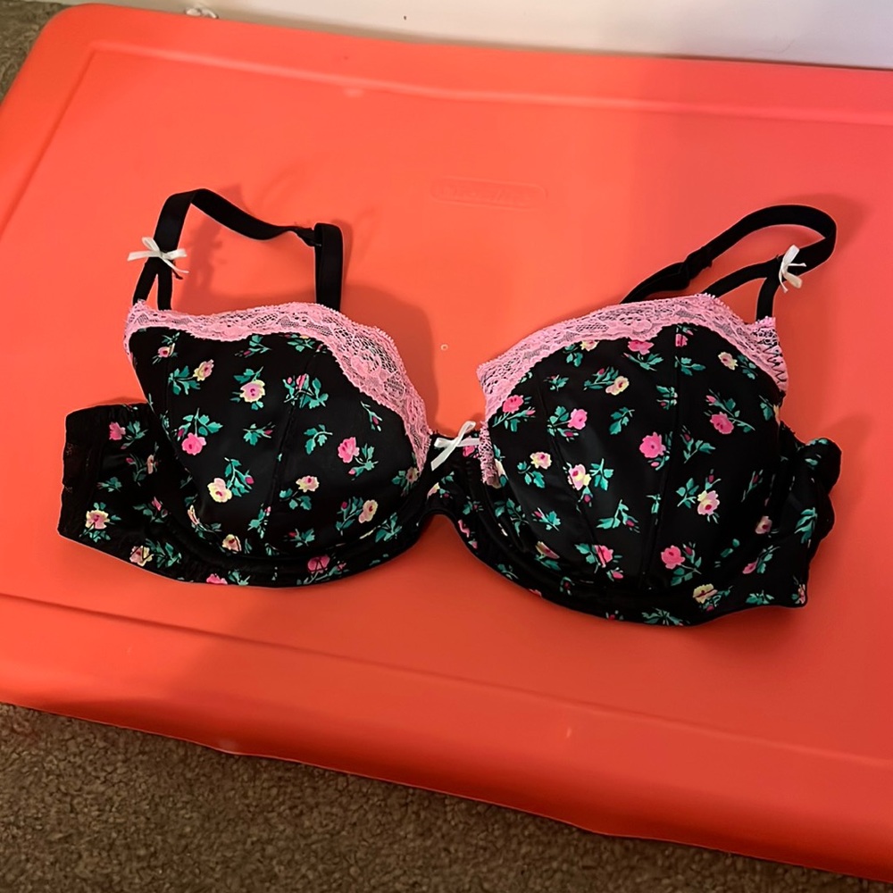 Betsey Johnson bra